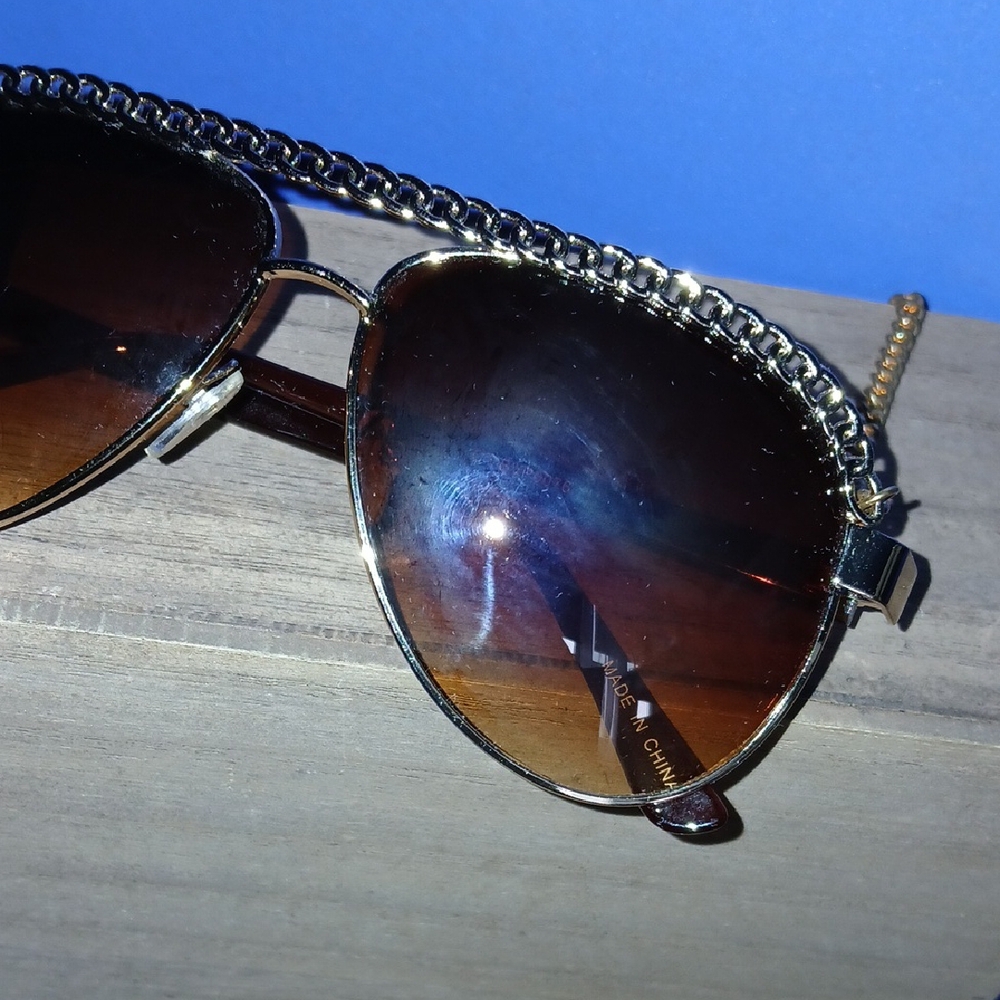 Gold Chain Aviator Sunglasses